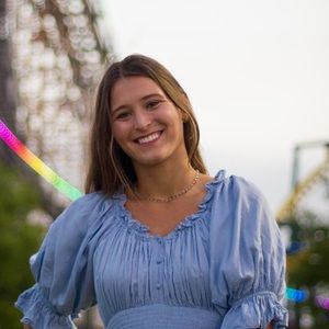 Meet your Posher, Zoe